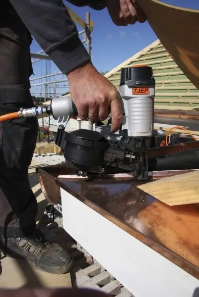 TJEP TA-45 Coilnagler Dachpappnagler inkl. 5.760 Rillennägel